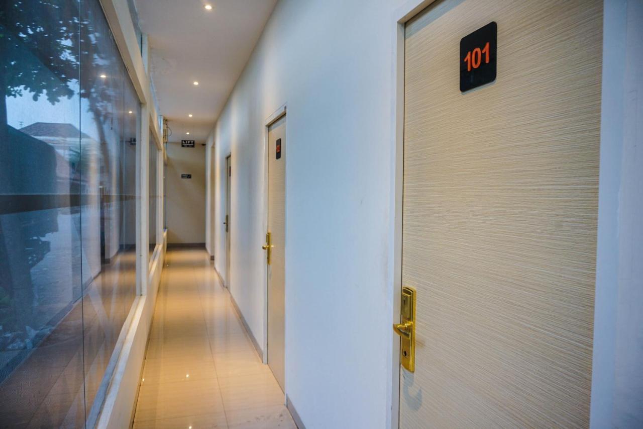 Hotel Pantes Kota Lama スマラン エクステリア 写真