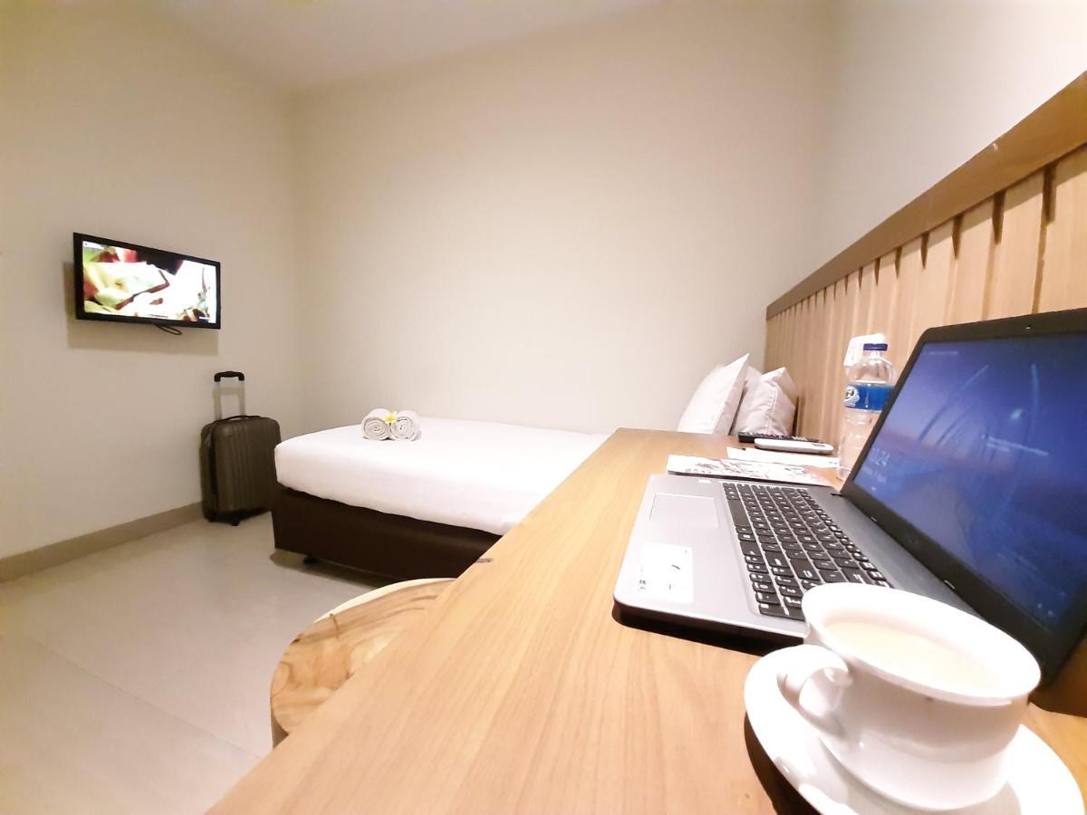 Hotel Pantes Kota Lama スマラン エクステリア 写真