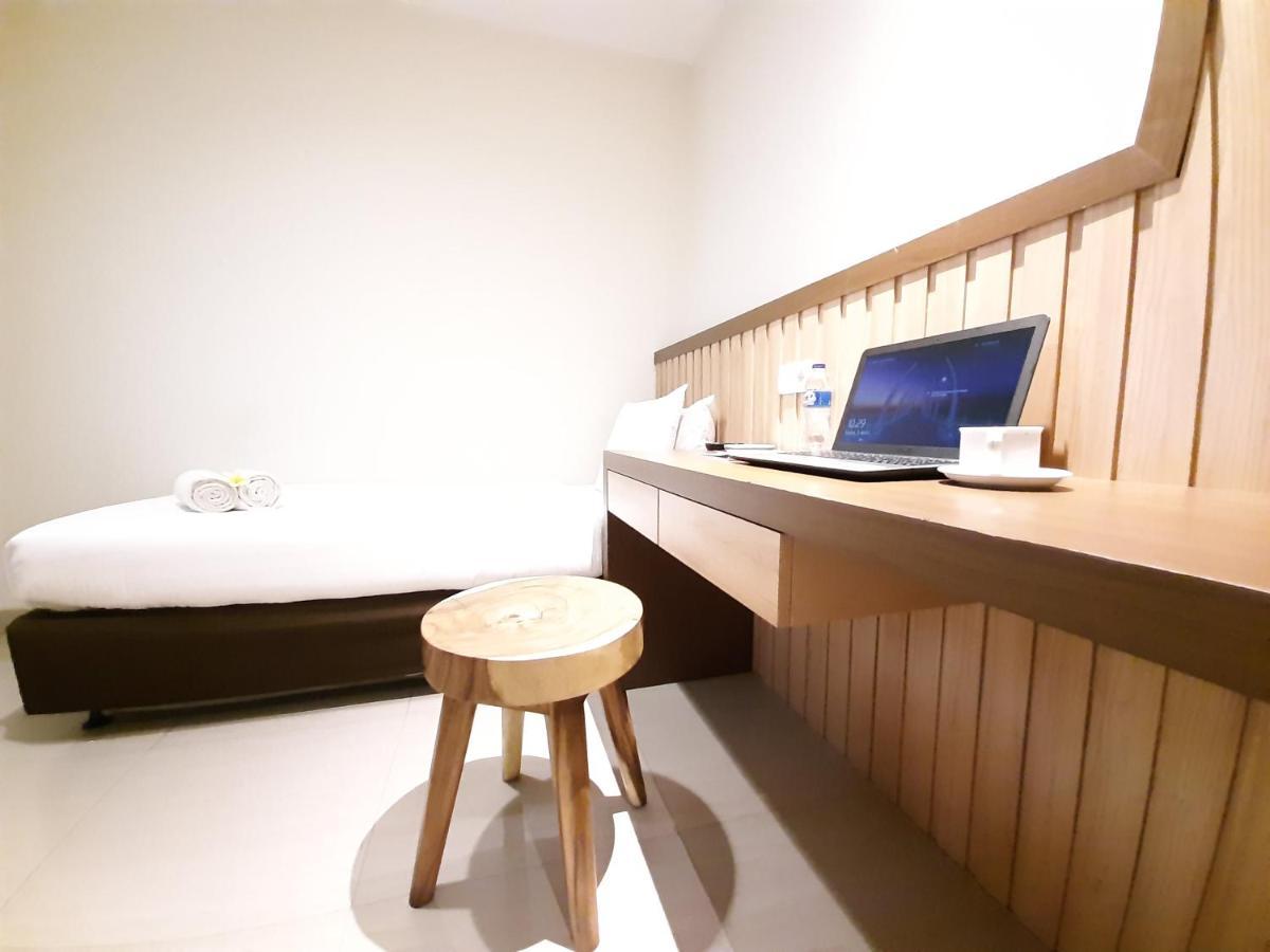 Hotel Pantes Kota Lama スマラン エクステリア 写真