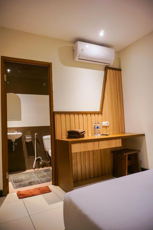 Hotel Pantes Kota Lama スマラン エクステリア 写真