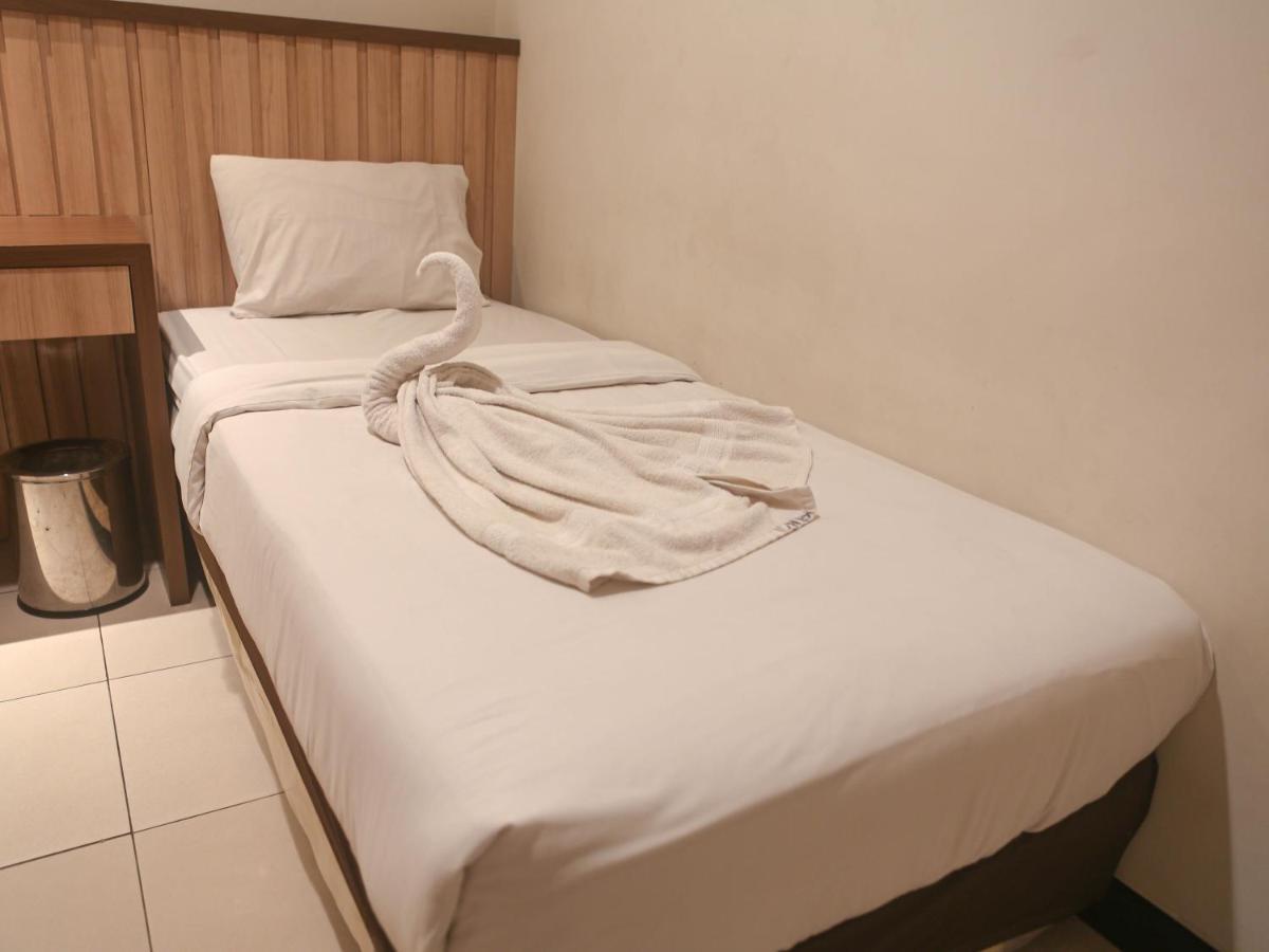 Hotel Pantes Kota Lama スマラン エクステリア 写真